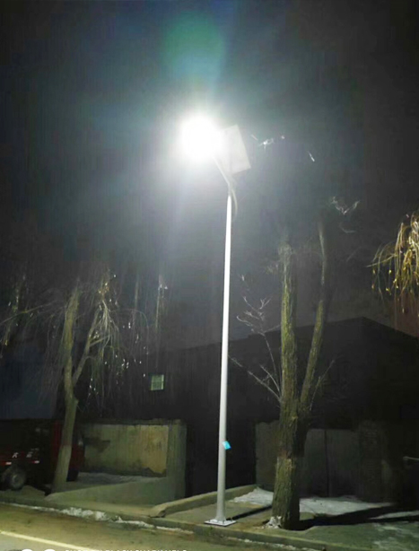 积石山县杂多太阳能路灯项目