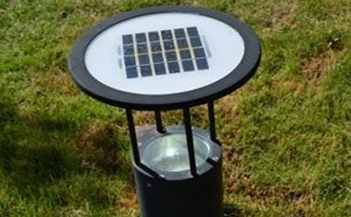 别墅庭院氛围营造：杂多草坪灯选型与布光技巧