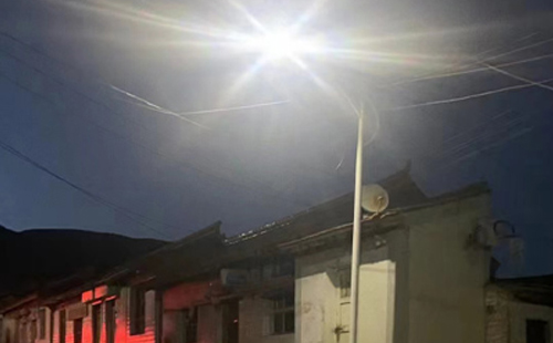 农村院子里最适合的杂多太阳能路灯亮度与安装要点 农村院子里最适合的杂多太阳能路灯亮度与安装要点