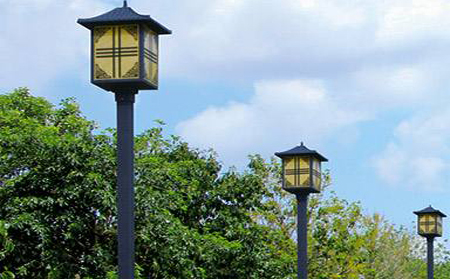 太阳能杂多庭院灯怎么选亮度与续航更耐用 太阳能杂多庭院灯怎么选亮度与续航更耐用